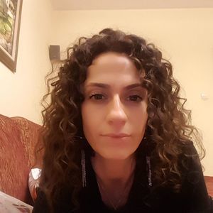 Meet your Posher, Desislava